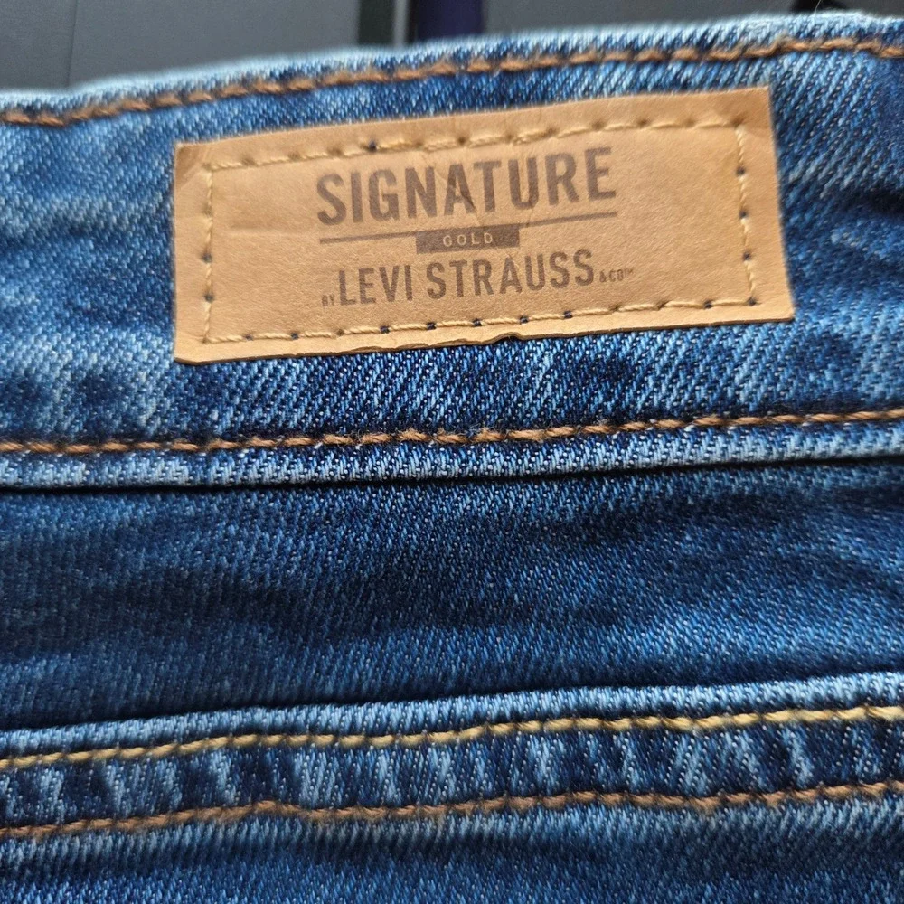 Signature by Levi Strauss signature by